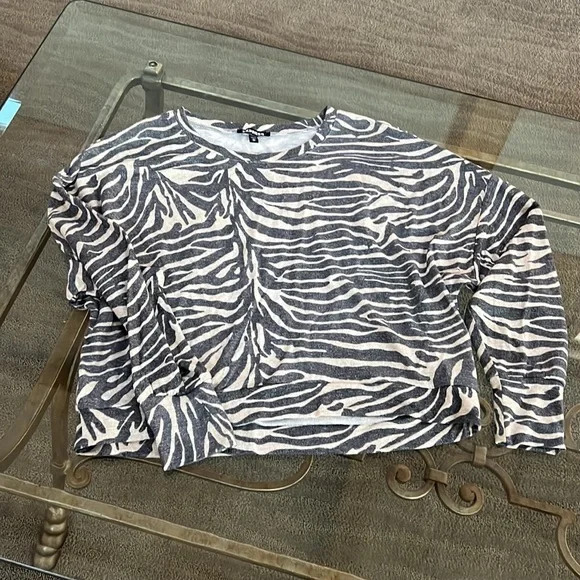 Express tops - Picture 3 of 3